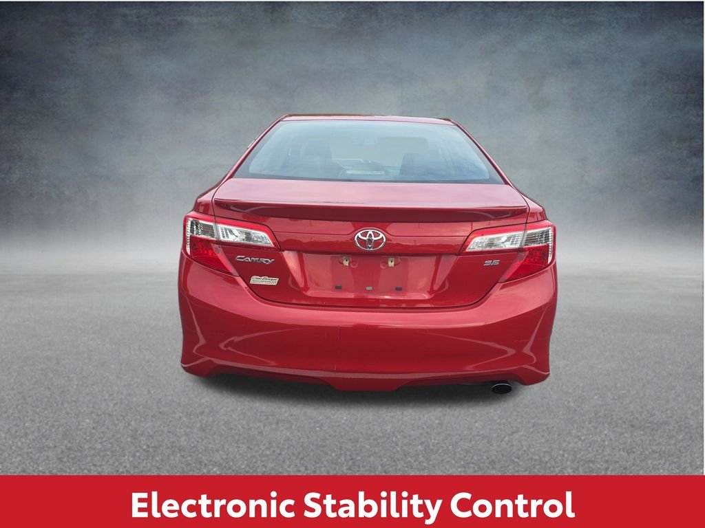 Used 2014 Red Toyota SE image 9