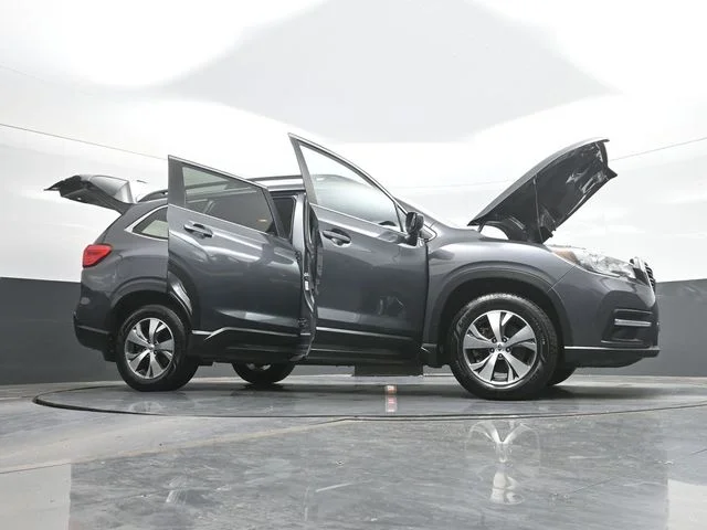 Used 2020 Gray Subaru Premium image 31