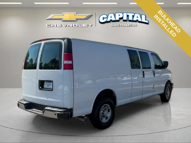 Used 2022 SUMMIT WHITE Chevrolet RWD 3500 Extended Wheelbase WT image 8