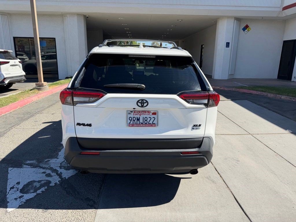 Used 2025 White Toyota Hybrid XLE image 6