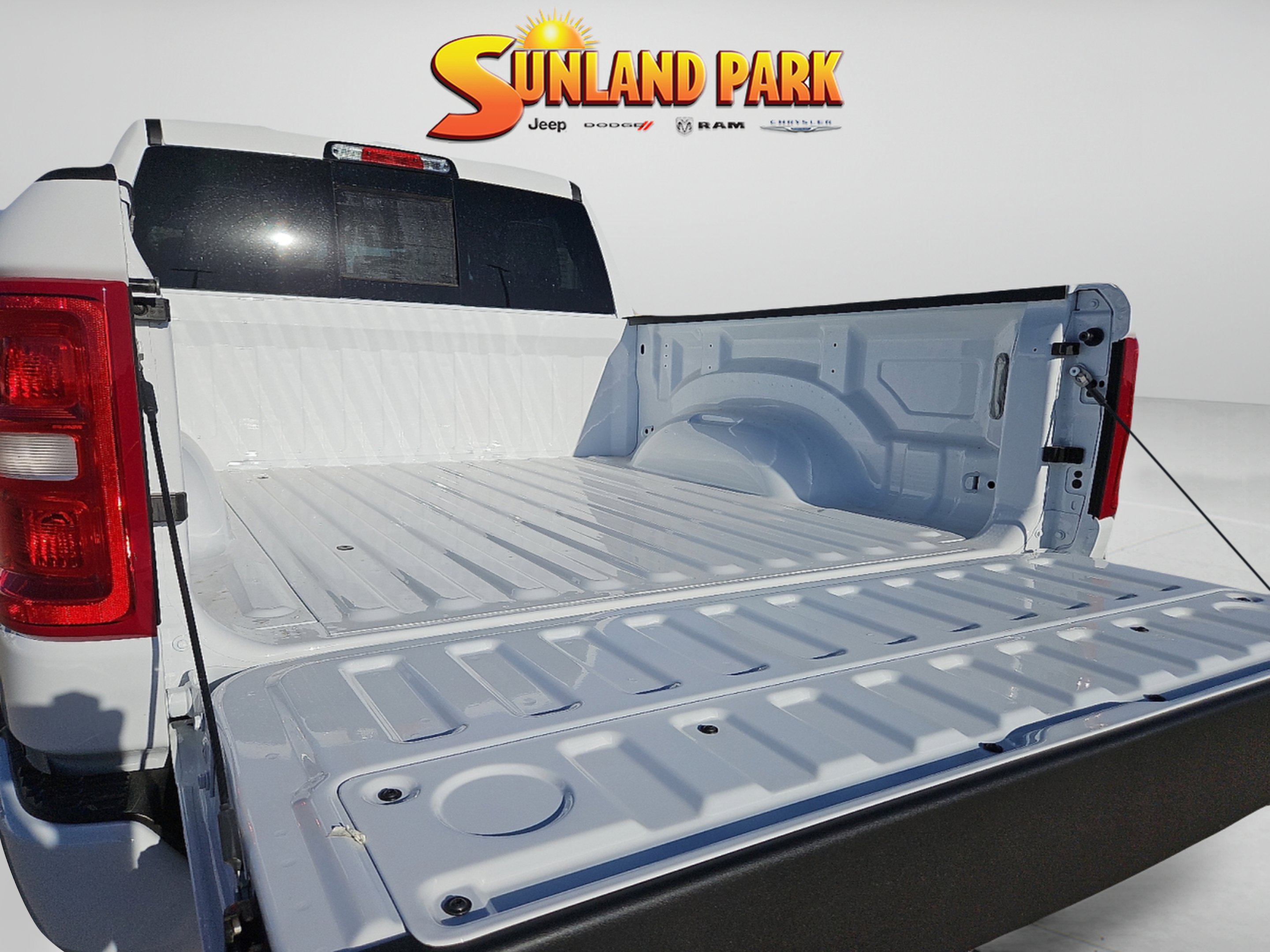 New 2026 Bright White Clear-Coat Exterior Paint RAM Laramie image 26