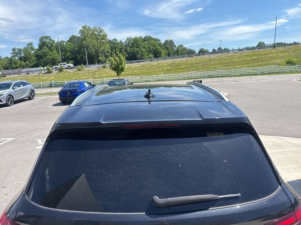 Used 2019 Black Sapphire Metallic BMW xDrive40i image 8