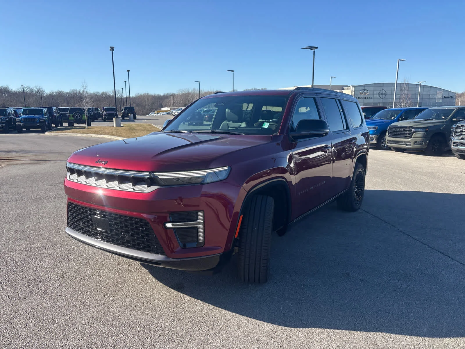 New 2026 Velvet Red Pearlcoat Jeep Limited Reserve image 4