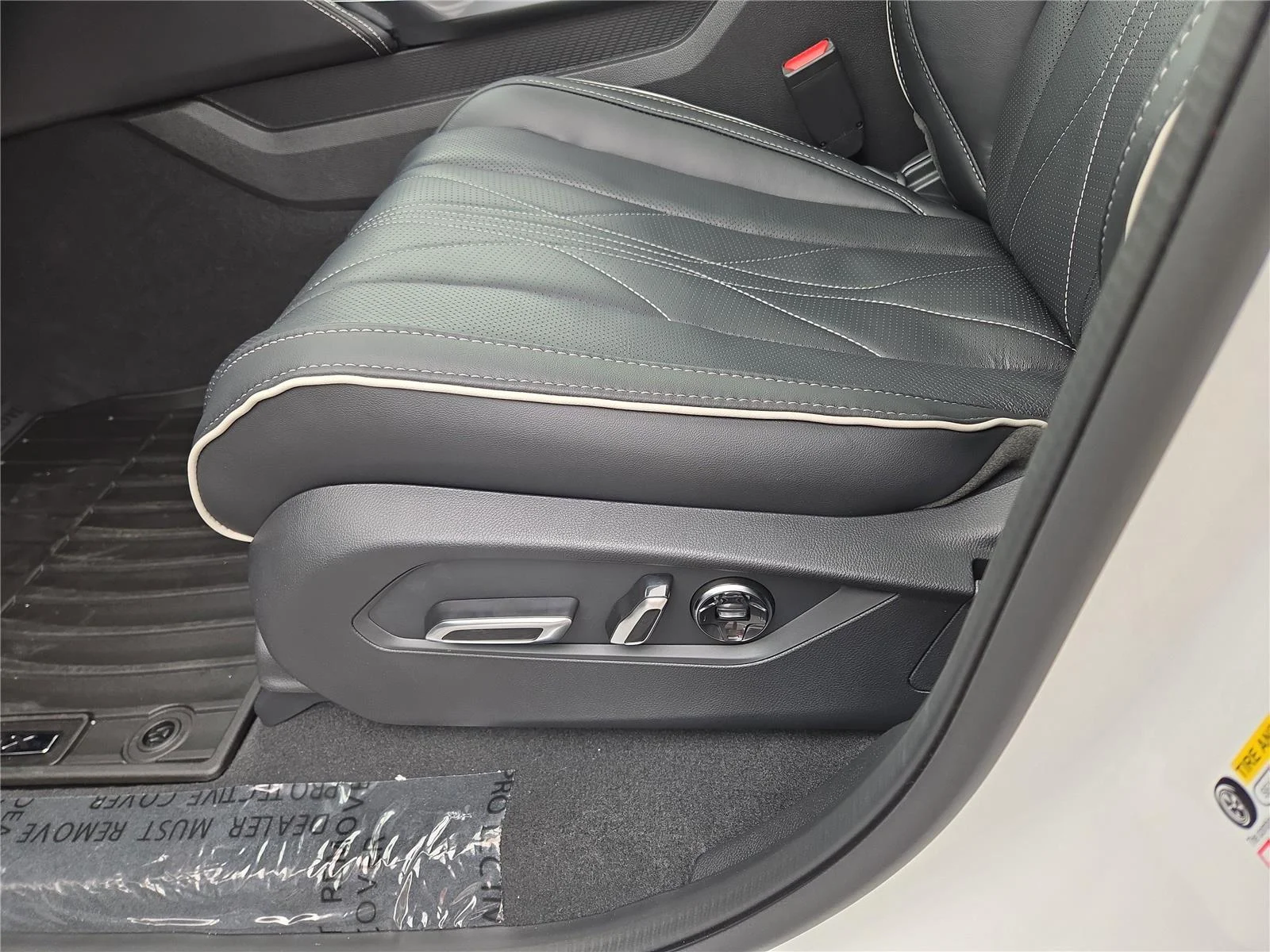 New 2026 Platinum White Pearl Acura SH-AWD w/Advance image 19