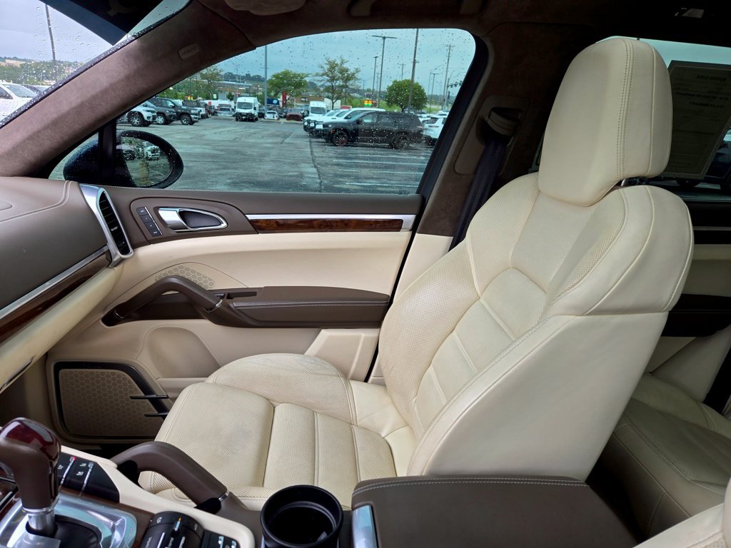 Used 2011 Blue Porsche Turbo image 26