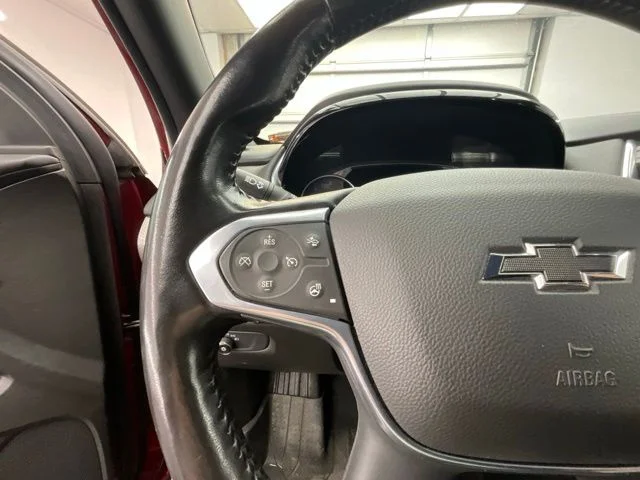 Used 2022 Red Chevrolet Premier image 19