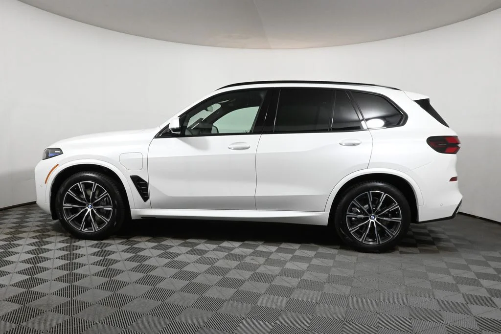 Used 2026 White BMW xDrive50e image 2