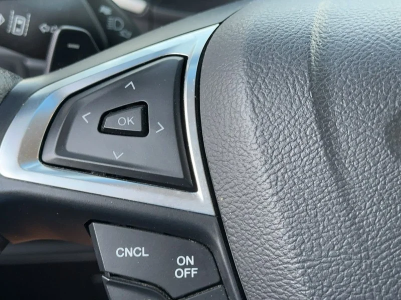Certified Used 2020 Oxford White Ford SEL AWD image 20