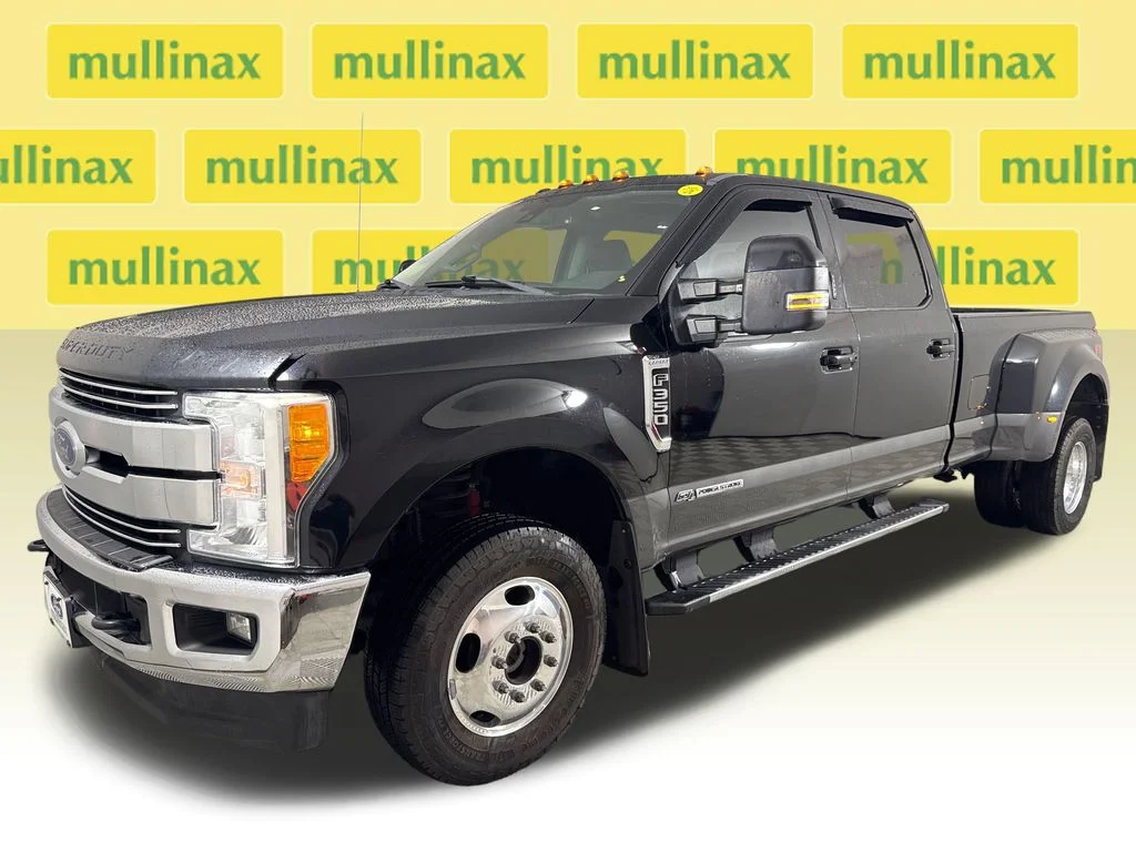Used 2017  Ford Lariat image 17