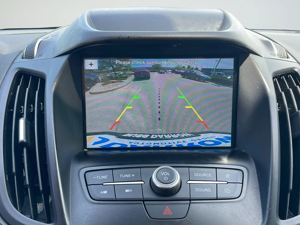 Used 2019 Black Ford SE image 26