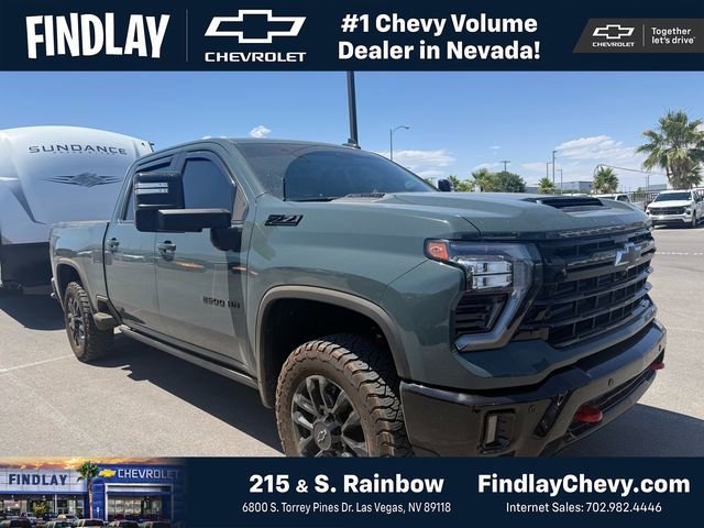 2025 Chevrolet Silverado HD LTZ 4WD Crew Cab Standard Box's photo