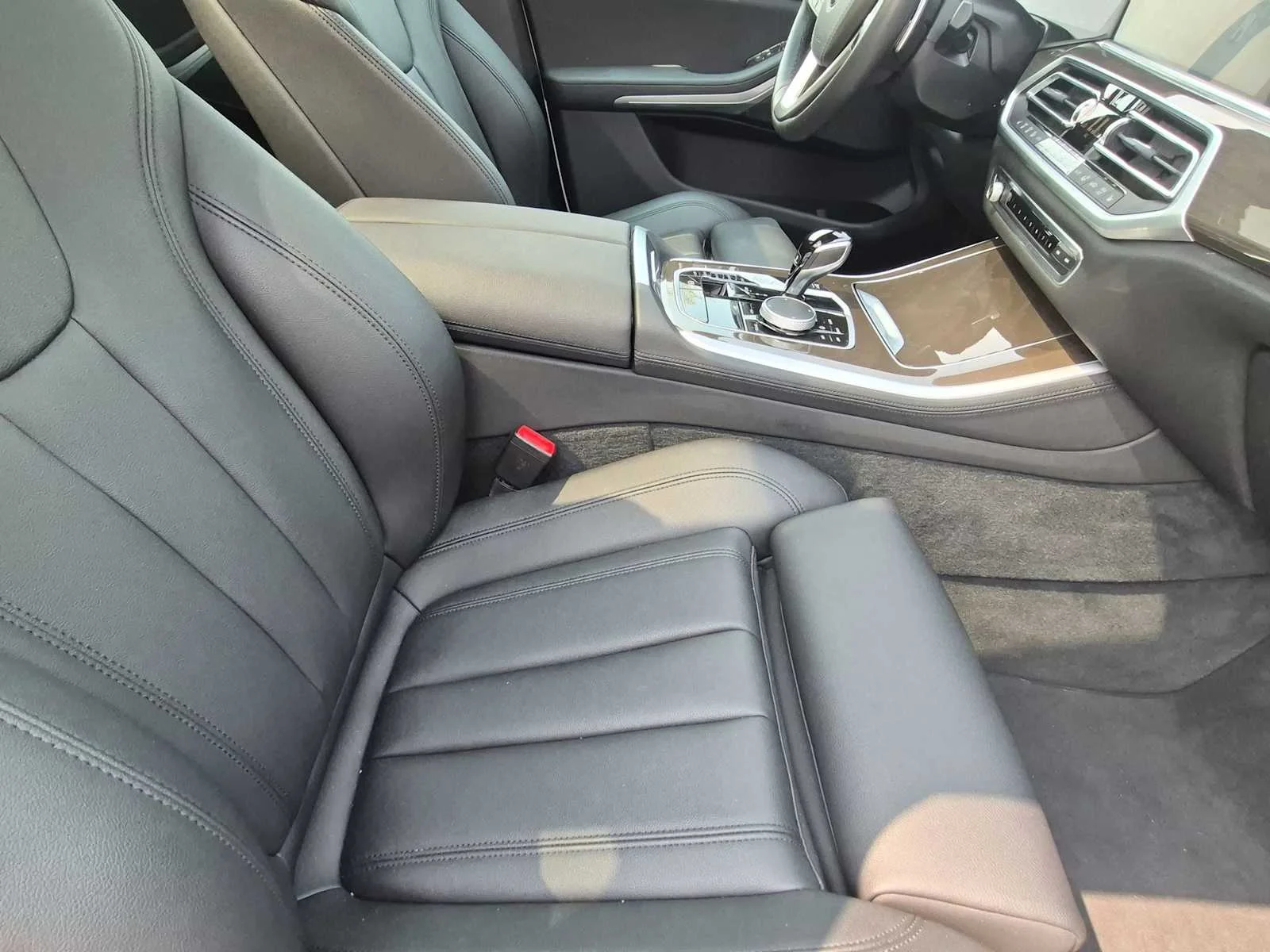 Used 2022 Alpine White BMW sDrive40i image 23