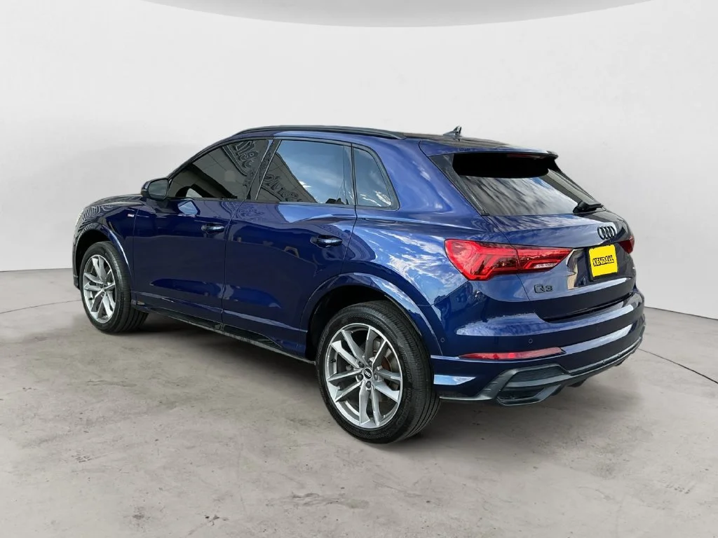 Used 2021 Blue Audi Premium Plus image 11