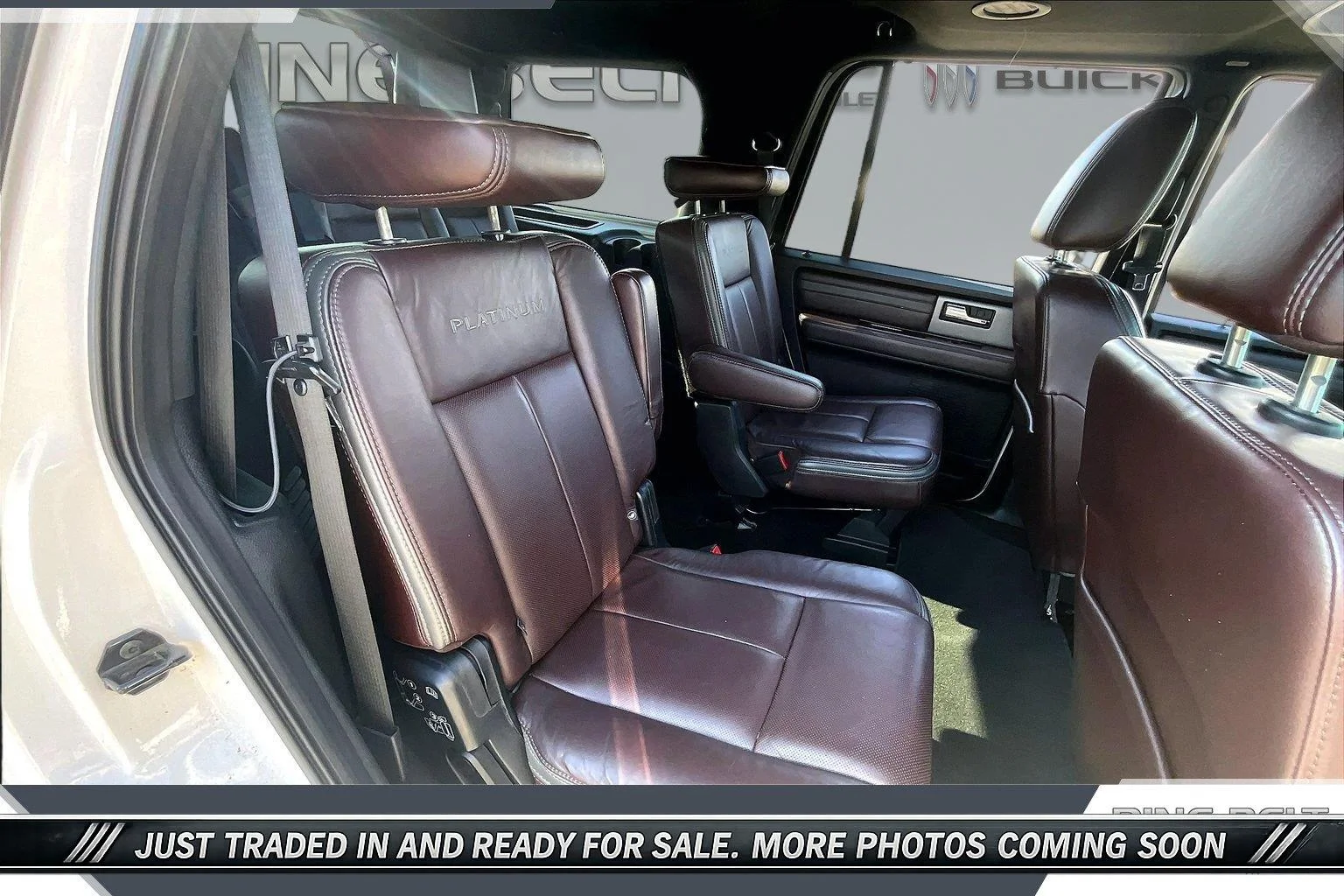 Used 2016 White Platinum Metallic Tri-Coat Ford Platinum image 20