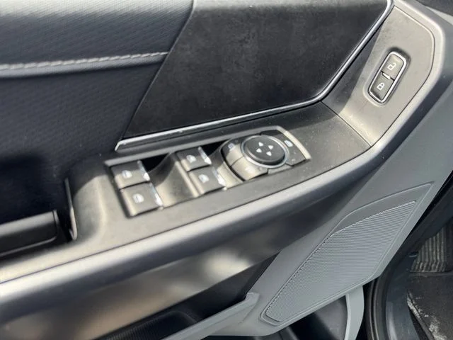 Used 2025 Black Ford XLT image 19