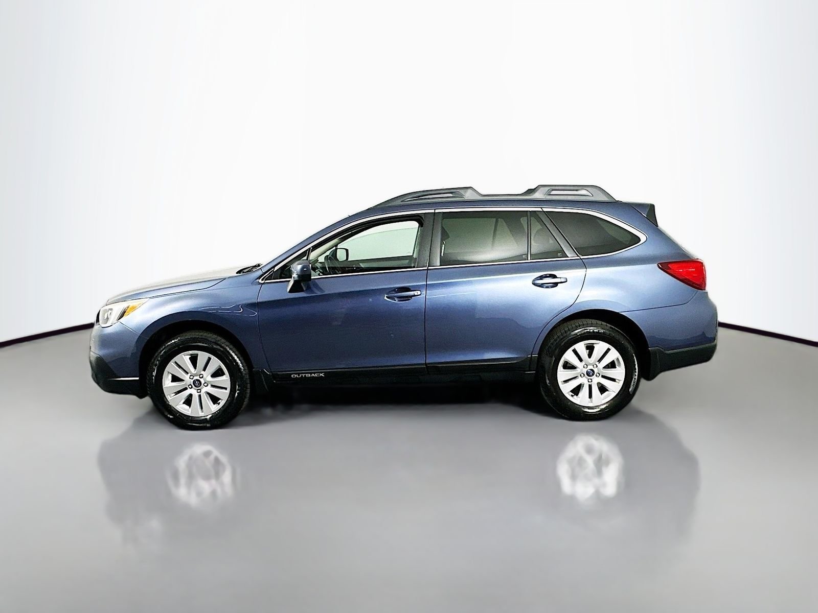 Used 2015 Twilight Blue Metallic Subaru 2.5i Premium image 4