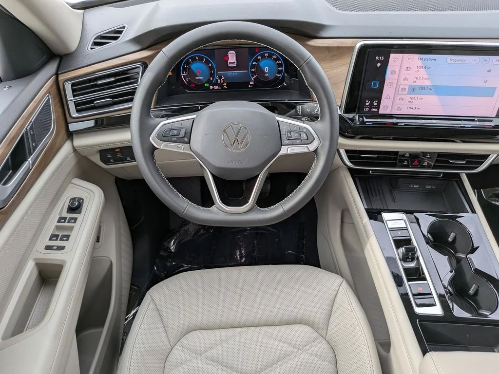 New 2026 White/off-white Volkswagen 2.0T SE w/Technology image 11
