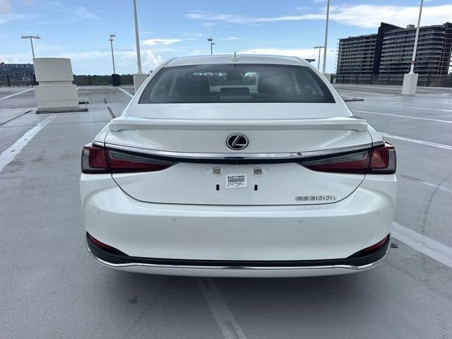 Certified Used 2024 White Lexus 300h image 24
