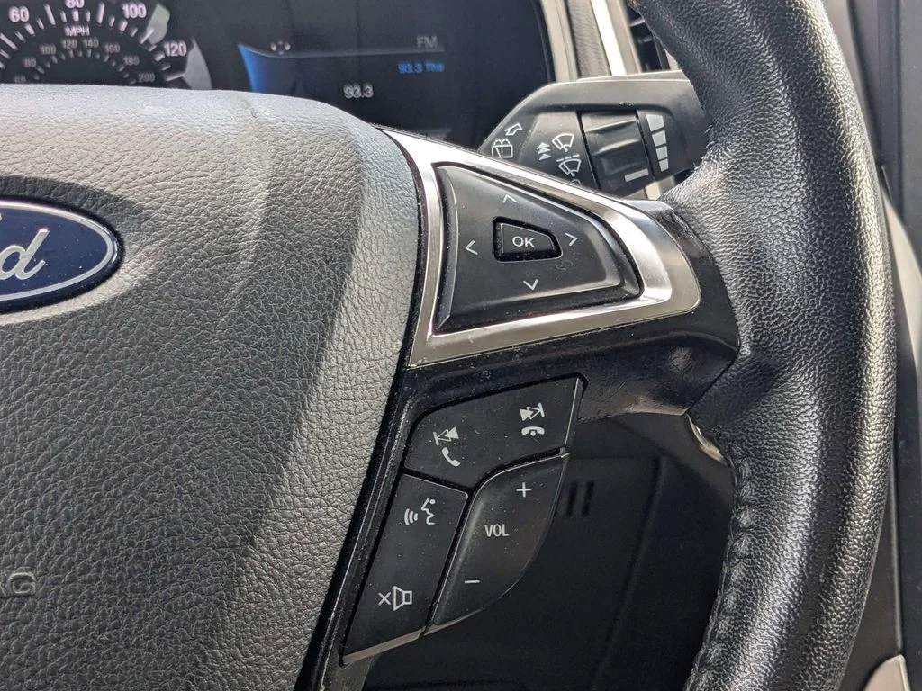 Used 2024 Black Ford SEL image 24