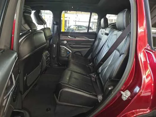Used 2022 Velvet Red Pearlcoat Jeep Overland image 9