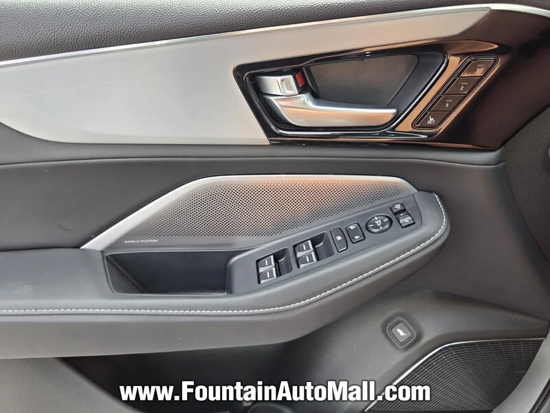 Used 2026 Solar Silver Metallic Acura FWD W/TECHNOLOGY PACKAGE image 18