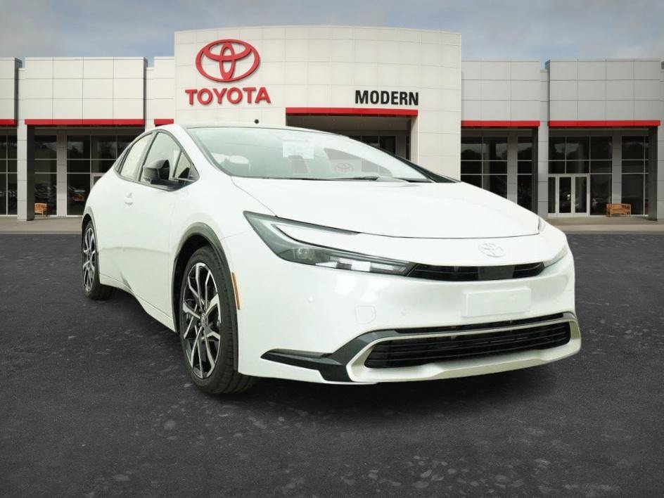 New 2026 Wind Chill Pearl Toyota XSE Premium image 6