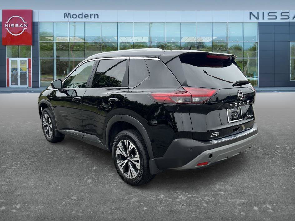 Used 2023 Super Black Nissan SV image 7