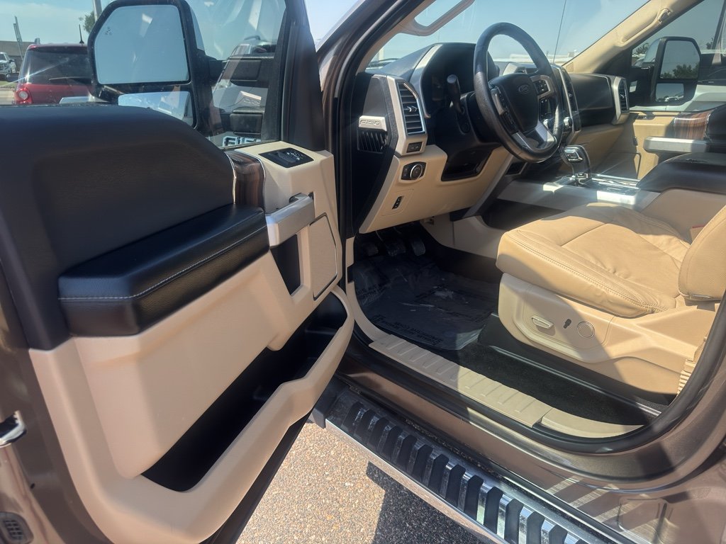 Used 2015 Brown Ford Lariat image 12