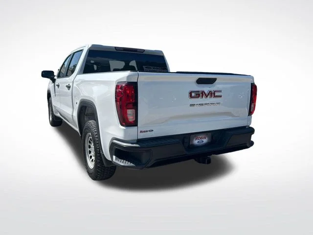 Used 2019 Summit White GMC Base image 3