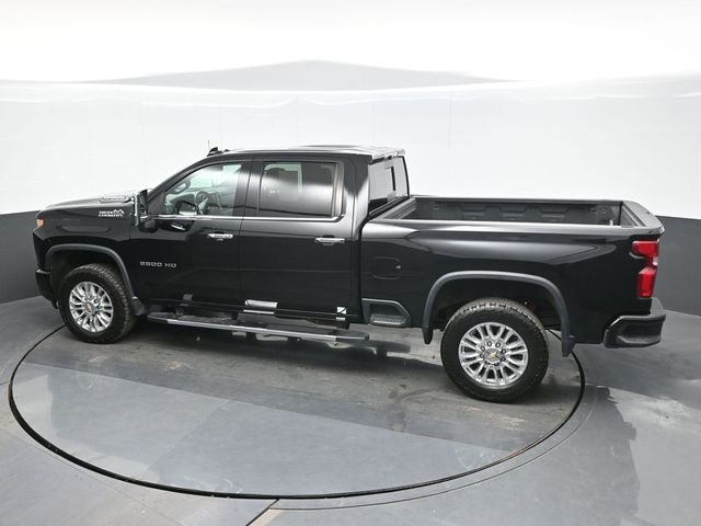 Used 2023 Black Chevrolet High Country image 11