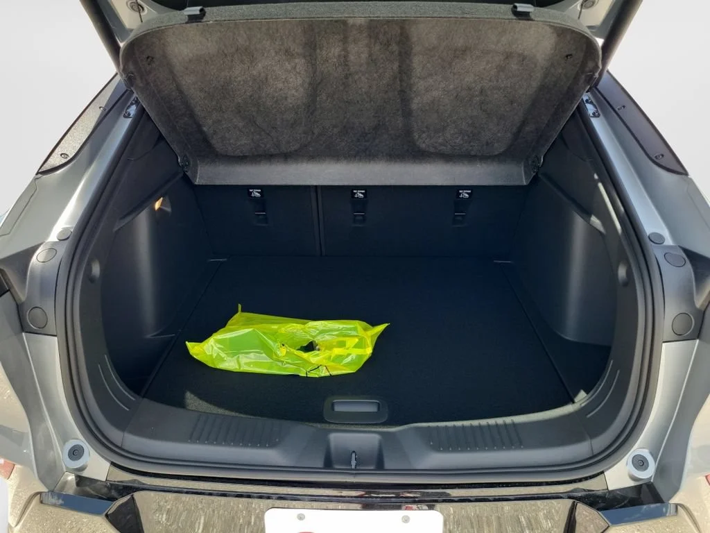 New 2026 Onyx Black GMC SLT image 9