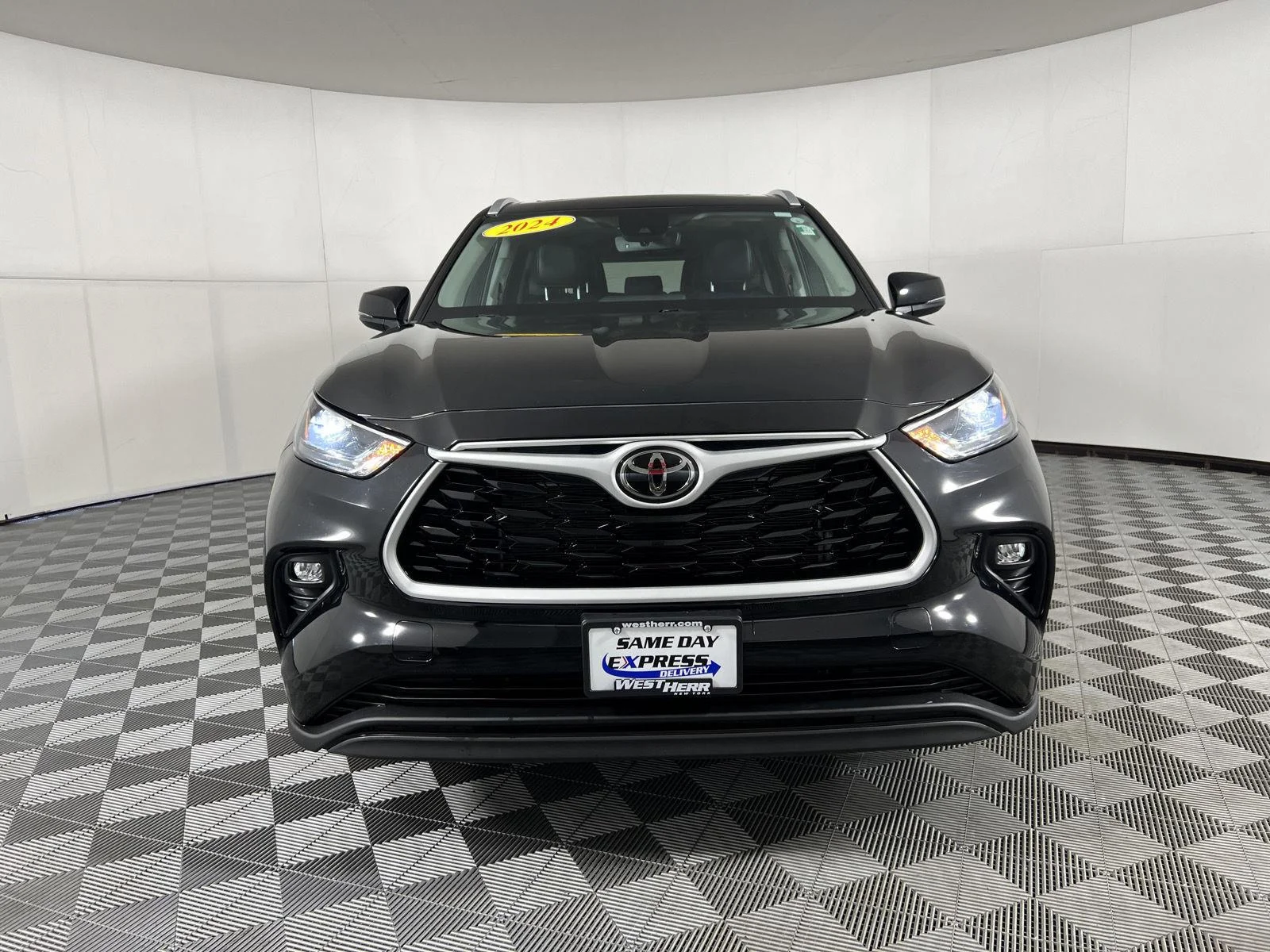 Used 2024 Midnight Black Metallic Toyota XLE image 2