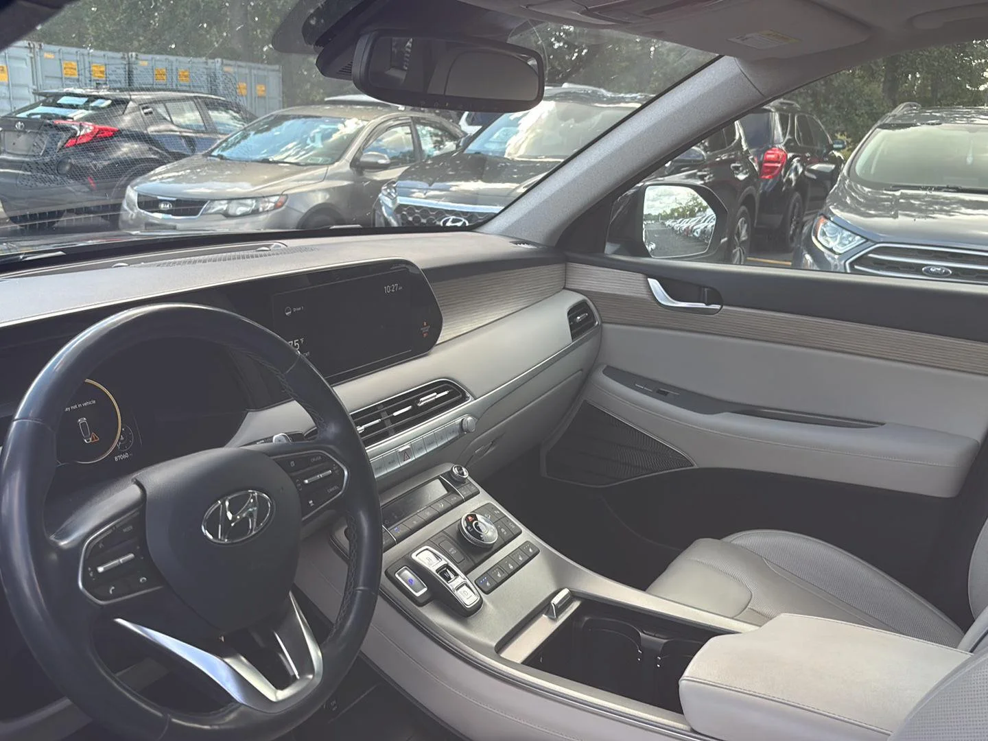 Used 2022 Abyss Black Pearl Hyundai Limited image 14