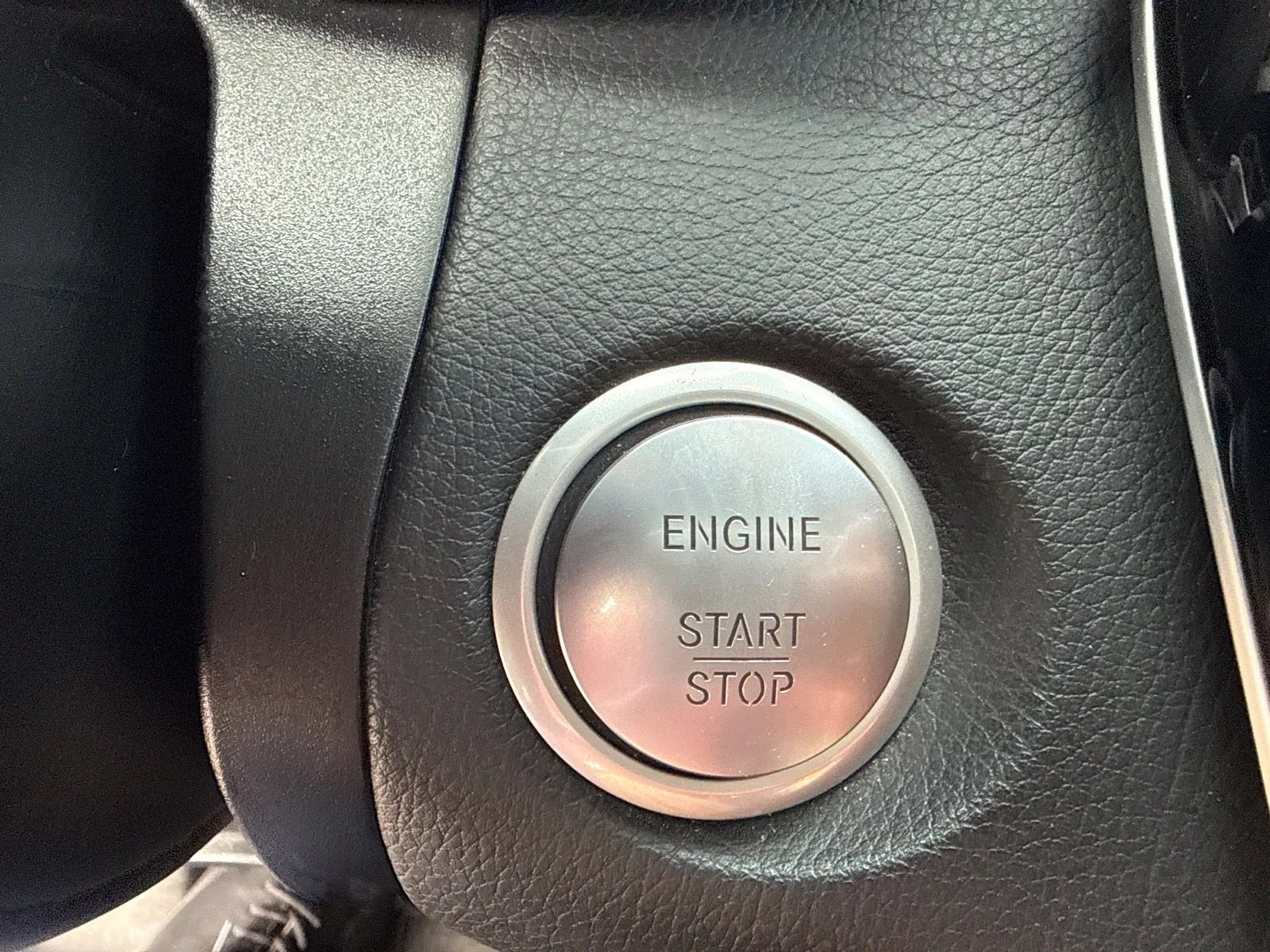 Used 2019 Gray Mercedes-Benz GLC 300 image 21