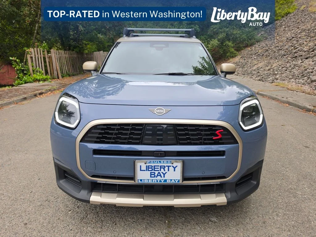 Used 2025 Blue MINI Iconic image 2