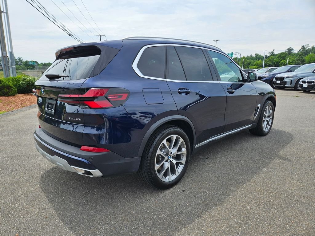 Used 2026 Tanzanite Blue II Metallic BMW xDrive40i image 7