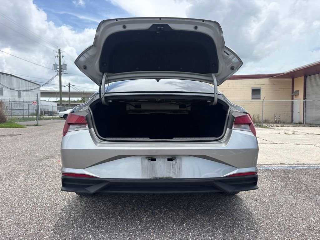 2021 Hyundai Elantra SEL - Photo 13