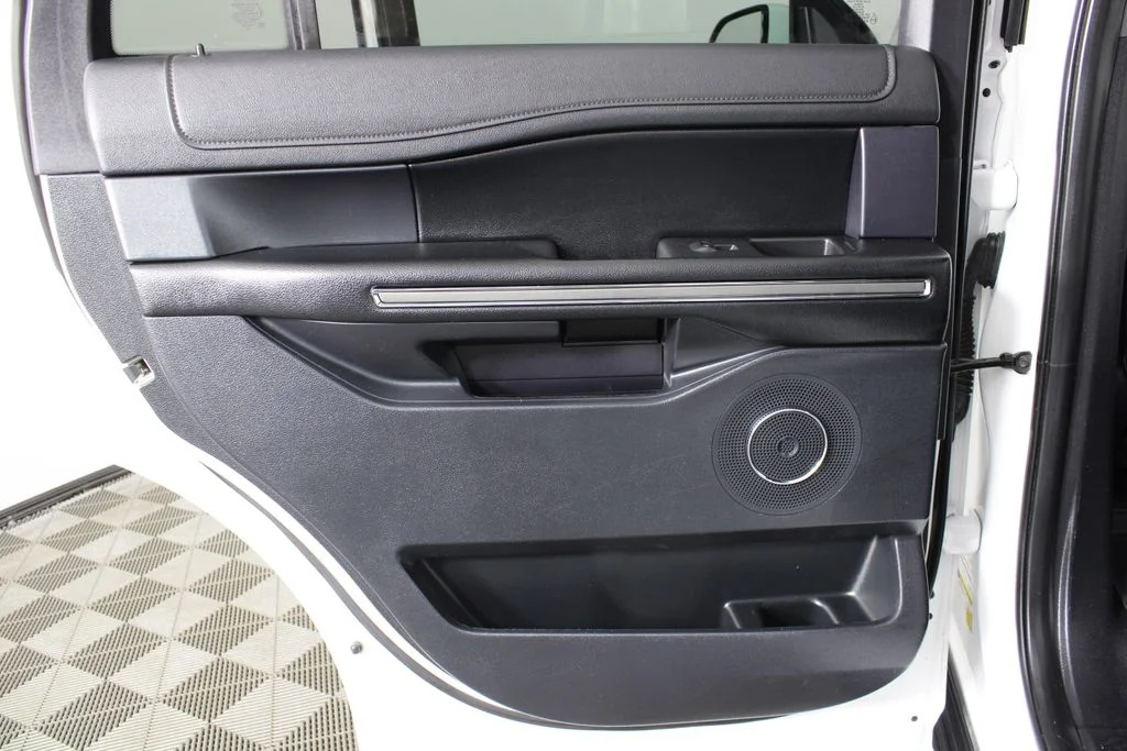Used 2021 White Ford XLT image 14