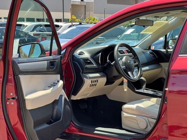 Used 2017 Venetian Red Pearl Subaru 2.5i image 8