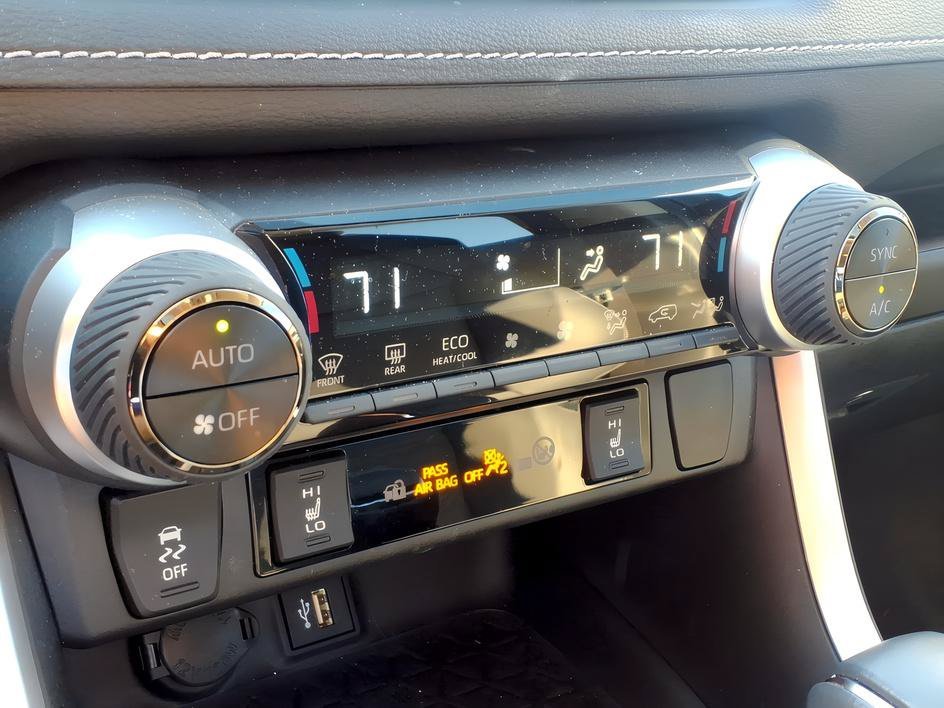 Used 2024 Blueprint Toyota Hybrid XLE Premium image 21