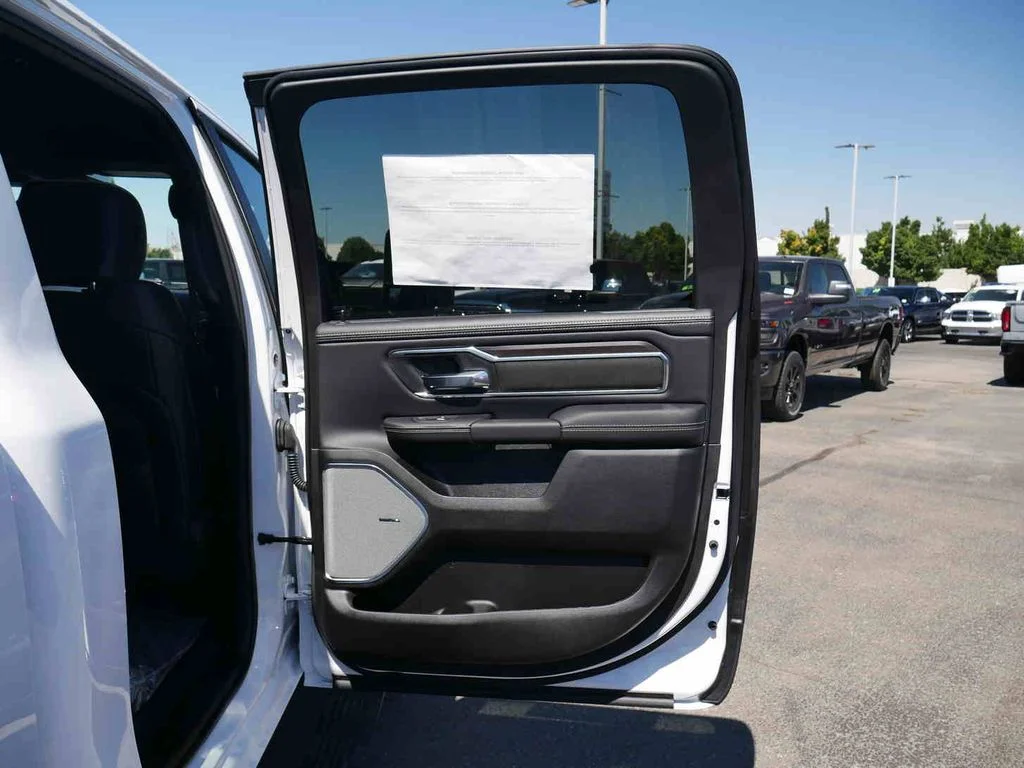 2026 RAM 1500 Laramie - Photo 28