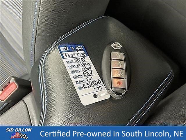 Used 2018 Scarlet Ember Nissan SV image 8