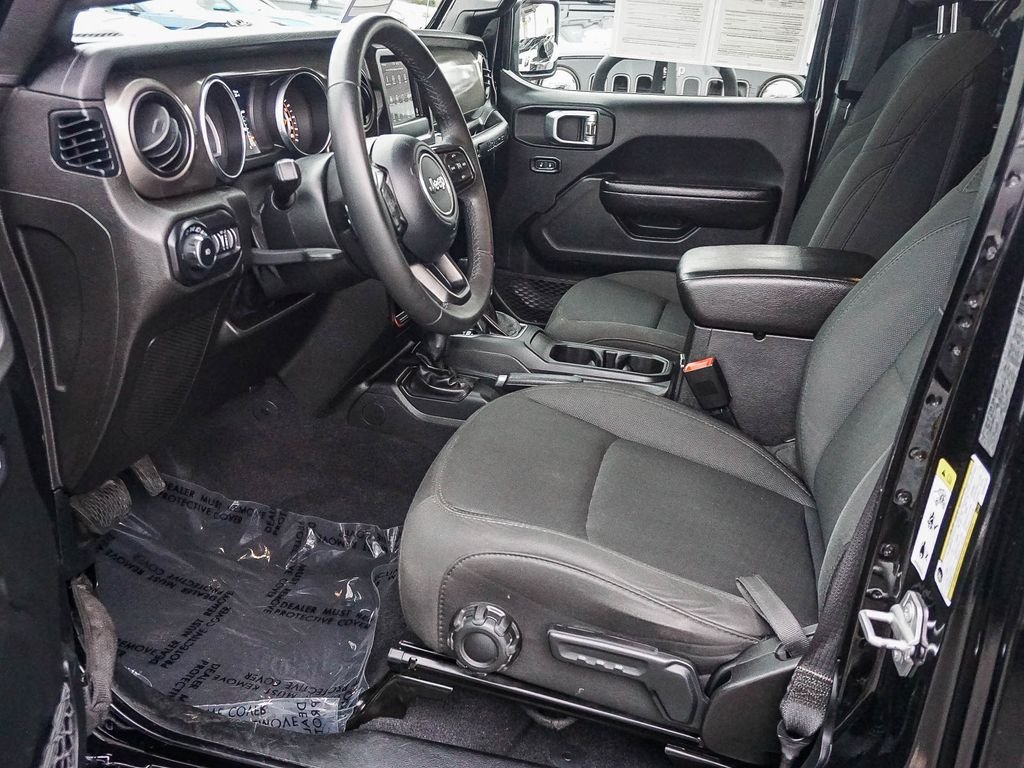 Used 2018 Black Jeep Unlimited Rubicon image 18