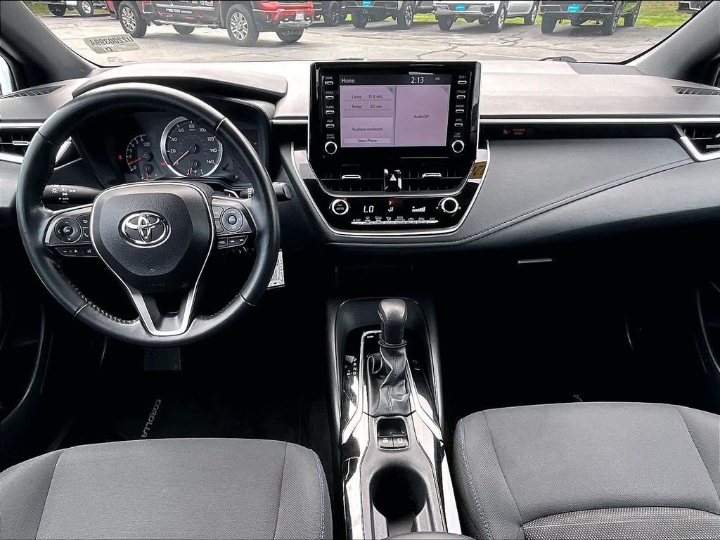 Used 2020 White Toyota SE image 20