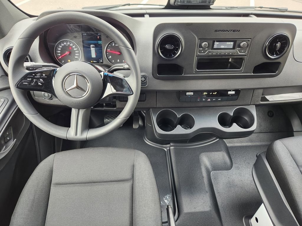 Used 2026 ARCTIC WHITE Mercedes-Benz WORKER image 17