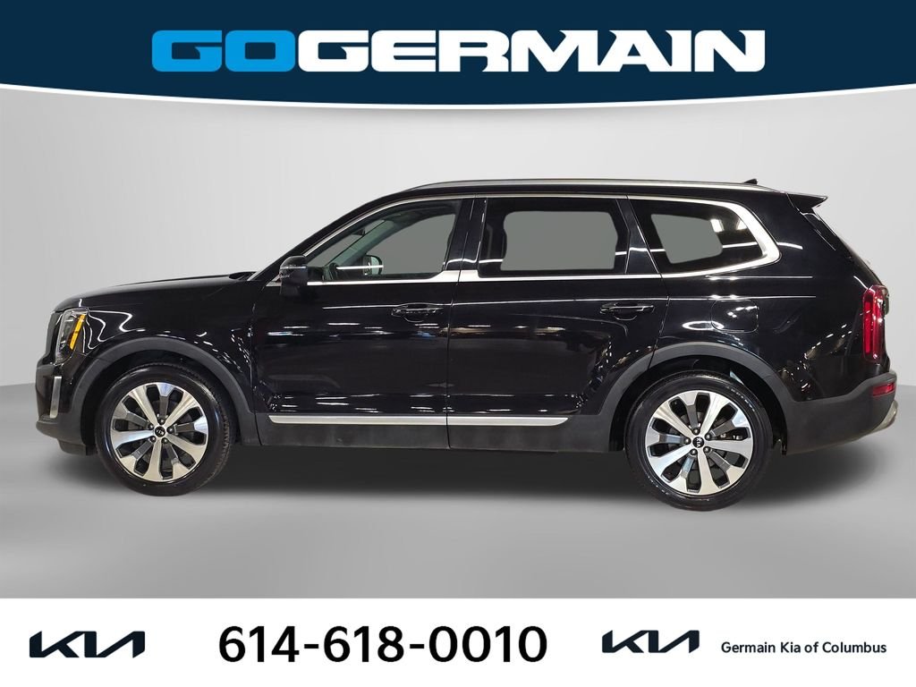 Used 2020 Black Kia S image 12