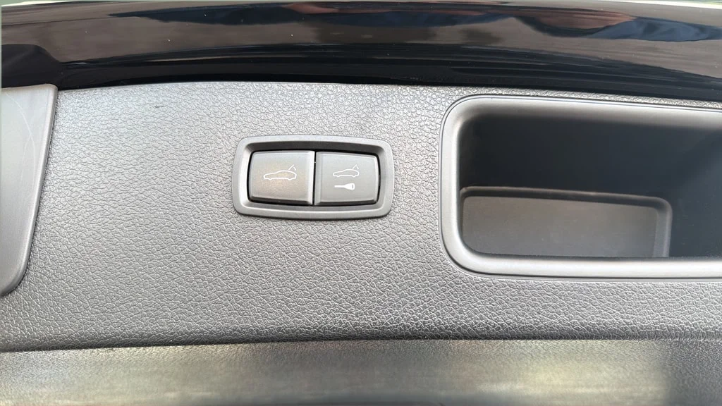 Used 2019 Black Porsche S image 14