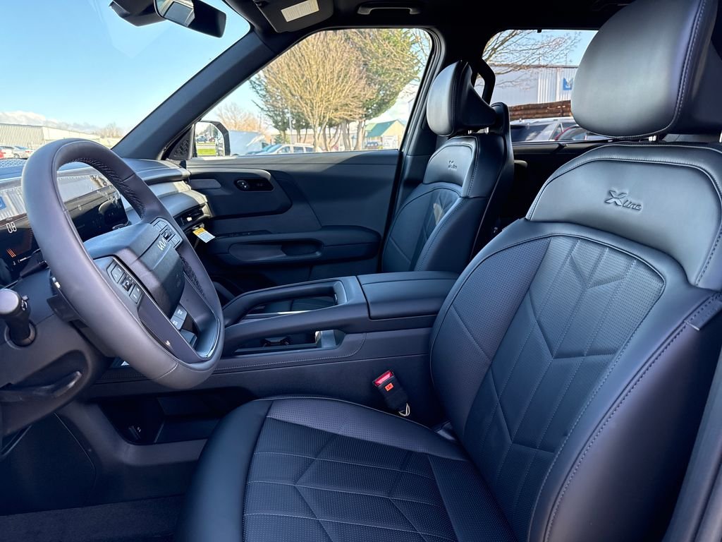 New 2027 Black Jade Green Kia X-Line EX image 17