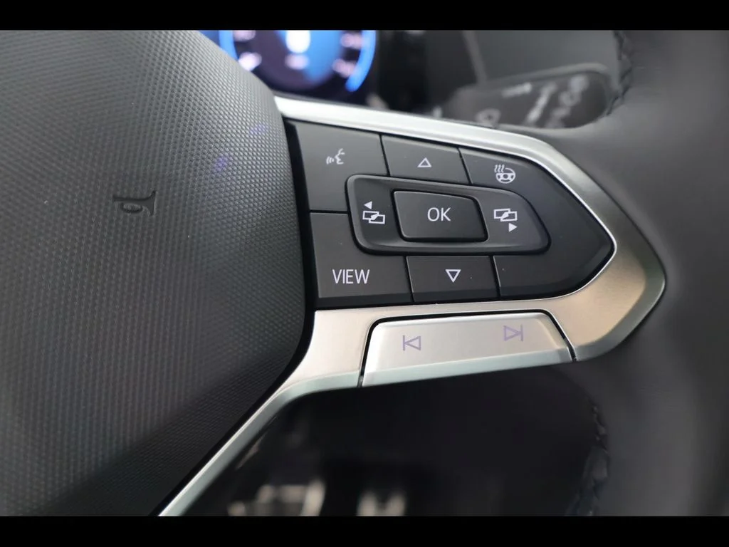 2026 Volkswagen Atlas Cross Sport SEL Premium R-LINE - Photo 23