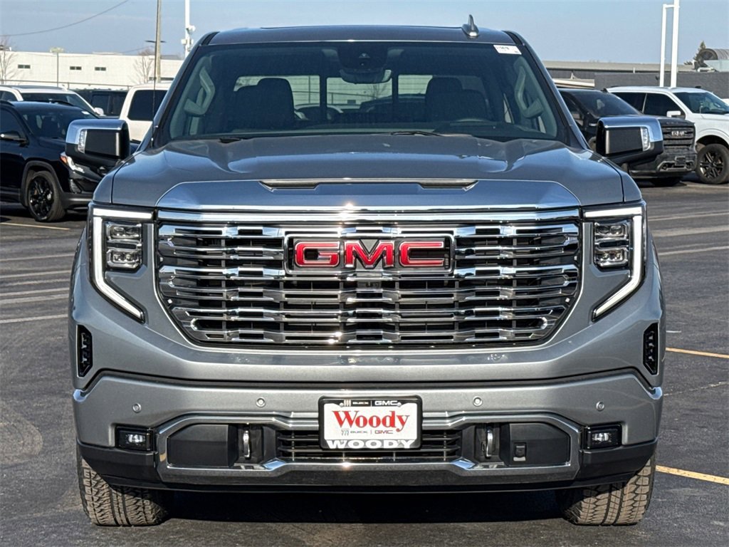 2026 GMC SIERRA - Image 2